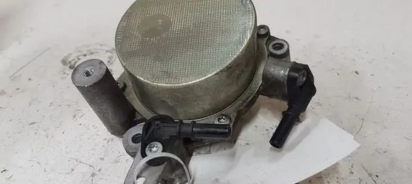 Ford Focus Vacuum pump 7021390500 9673836180