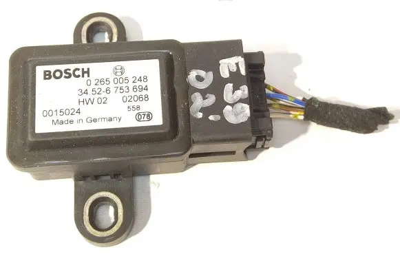 BMW 5 E39 ESP acceleration yaw rate sensor 34526753694 0265005248