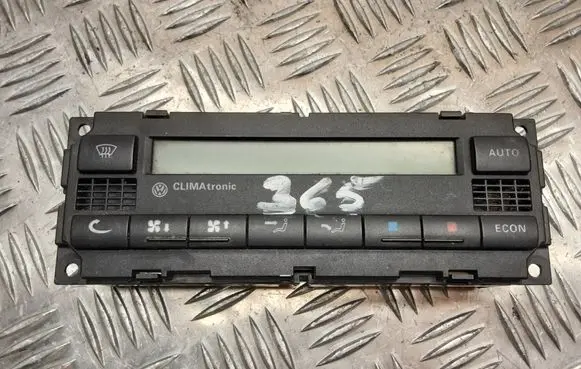 Volkswagen PASSAT B5.5 Climate control unit 5HB008139