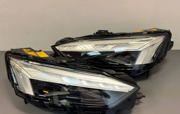 Audi A5 Headlights/headlamps set 8W6941040 8W6941039 030112023400
