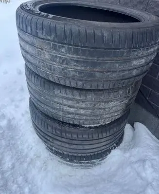 Hyundai Ioniq 5 R20 summer tire MICHELIN