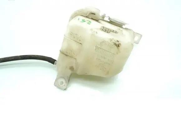 Mazda MX-5 NB Miata Coolant expansion tank/reservoir 823021116