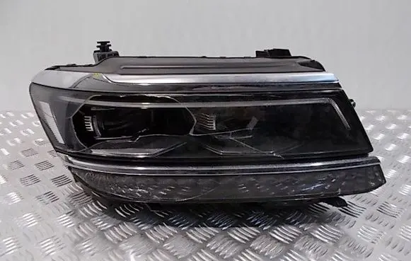 Volkswagen Tiguan Allspace Headlight/headlamp 5NB941082E