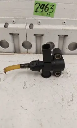 Mercedes-Benz Vito Viano W638 Electromagnetic valve A6110780049 0928400292