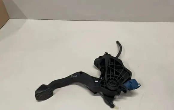 Volkswagen Polo V 6R Clutch pedal 6R1721059S