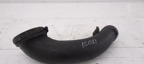 Volvo XC70 Intercooler hose/pipe 30774692