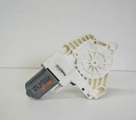 Audi A5 Sportback 8TA Front door window regulator motor 8T0959801B