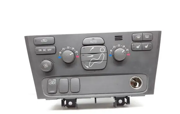 Volvo XC70 Climate control unit 8691950