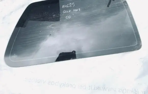 Volkswagen Golf III Rear side window