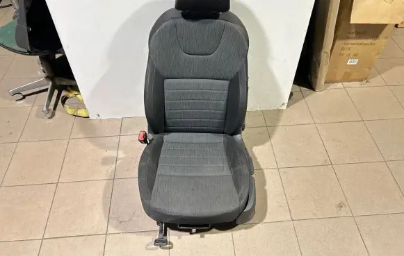 Skoda Octavia Mk3 (5E) Front driver seat 5E0881021 5E0881903C 5E0881805E