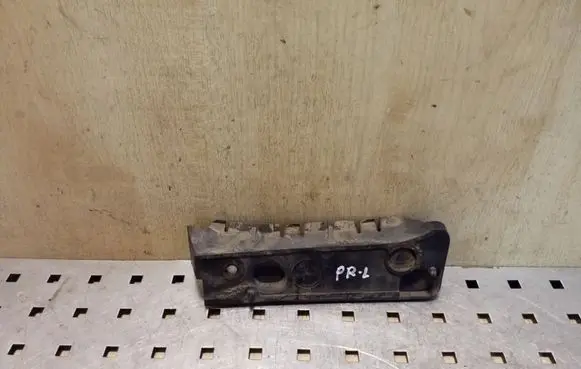 Audi A4 S4 B6 8E 8H Front bumper mounting bracket 8E0807283