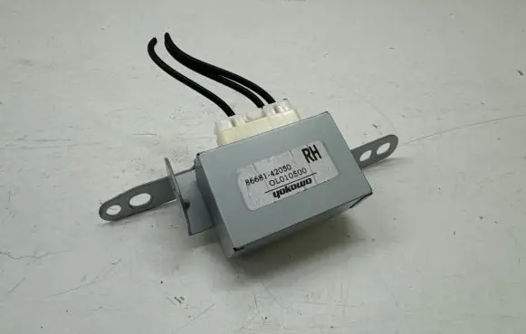 Toyota RAV 4 (XA50) Antenna control unit 8668142050