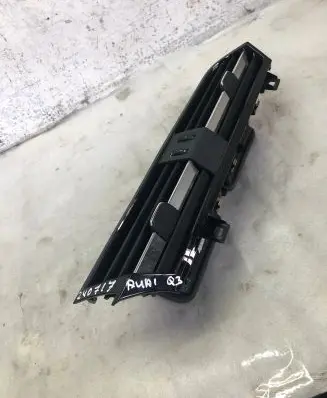 Audi Q3 F3 Dash center air vent grill 83b8209036ps