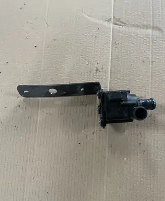 Volkswagen Transporter - Caravelle T6 Webasto circulation pump for autonomous heater 7E0121079A 5Q0965561B