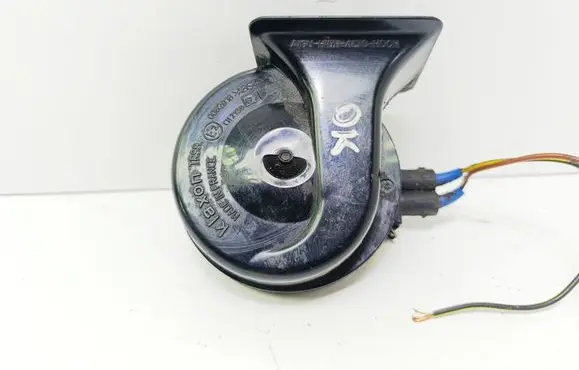 Audi A4 S4 B5 8D Horn signal 0092018