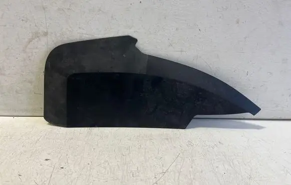 Audi TT TTS RS Mk3 8S Rear/tail light trim molding 8S0945254