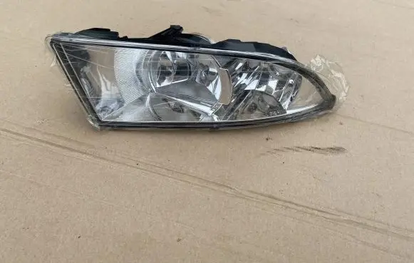 Skoda Fabia Mk2 (5J) Headlight/headlamp 665-2010R