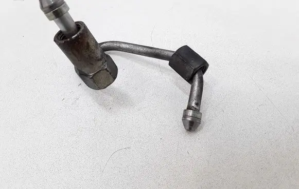 Mazda 6 Fuel injector supply line/pipe 