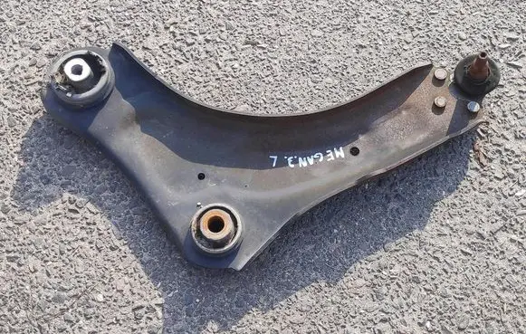 Renault Megane III Front control arm LEWY