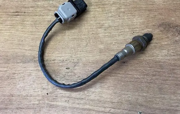 Ford Puma Lambda probe sensor R2X19Y460AA
