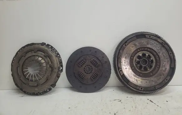 Subaru Outback Clutch set kit 000399