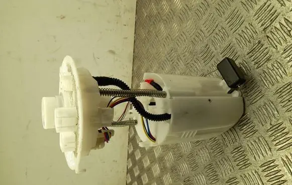 Toyota Prius (XV60) In-tank fuel pump 7702047210