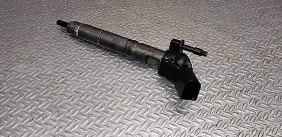 Mercedes-Benz CLK A209 C209 Fuel injector A6420700587 0445115027