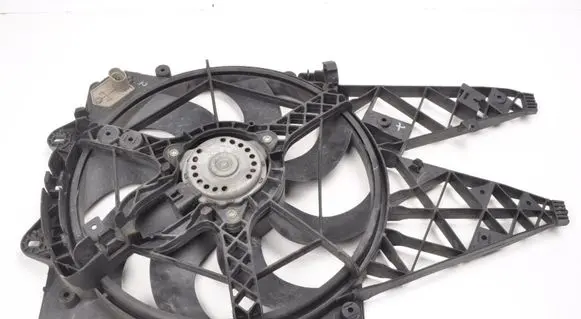 Opel Combo D Electric radiator cooling fan 00520285990
