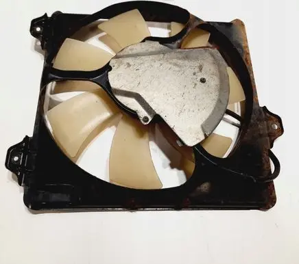 Toyota RAV 4 (XA20) Fuse module 28060