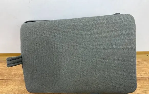 Ram 1500 Rear seat armrest PODLOKIETNIKRAMTYL