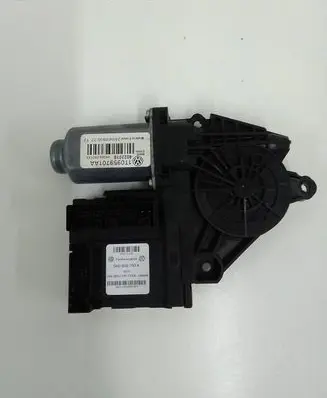 Skoda Octavia Mk2 (1Z) Front door window regulator motor 05075702 5K0959793A 70214060980087