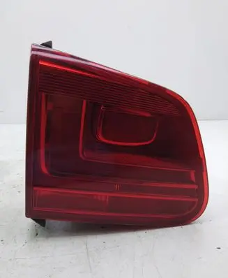 Volkswagen Tiguan Tailgate rear/tail lights 5N0945309