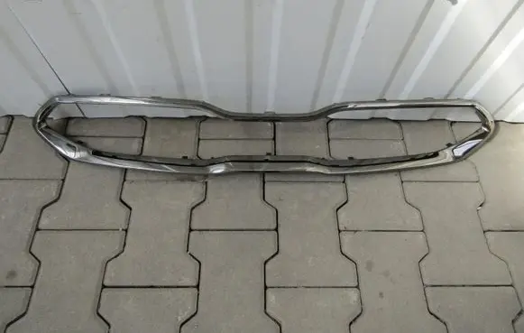 KIA Ceed Front bumper upper radiator grill 86352-J7900