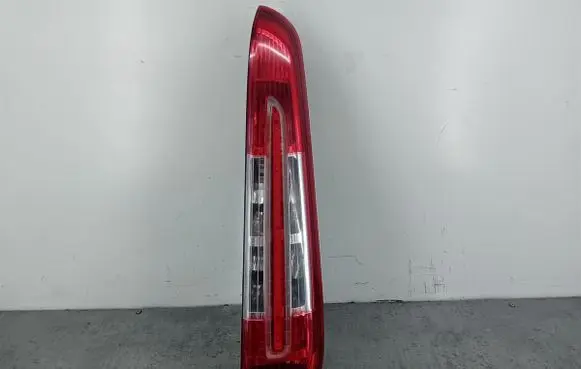 Ford Focus C-MAX Rear/tail lights M51-13N411-AA