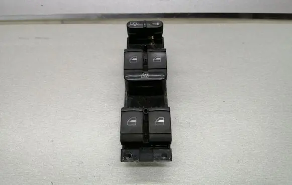 Volkswagen Golf IV Electric window control switch 1J4959857D
