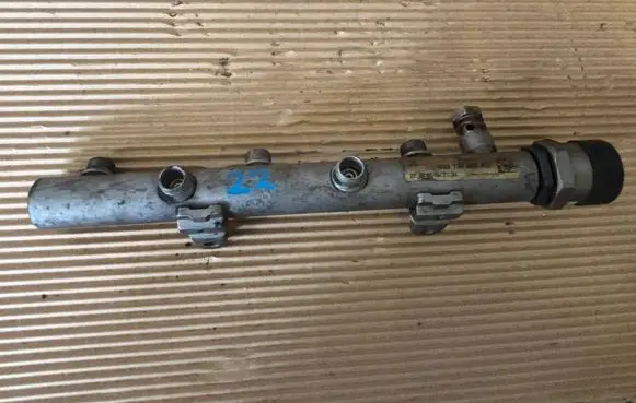 Volkswagen Phaeton Fuel main line pipe 057130764F 059130090AG 0281002854