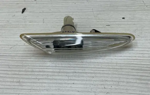 BMW 3 E46 Front fender indicator light 18A453B