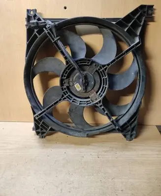 Hyundai Sonata Radiator cooling fan shroud 4569631