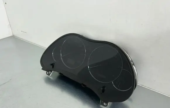 Toyota Avensis T250 Speedometer (instrument cluster) 8380005630H