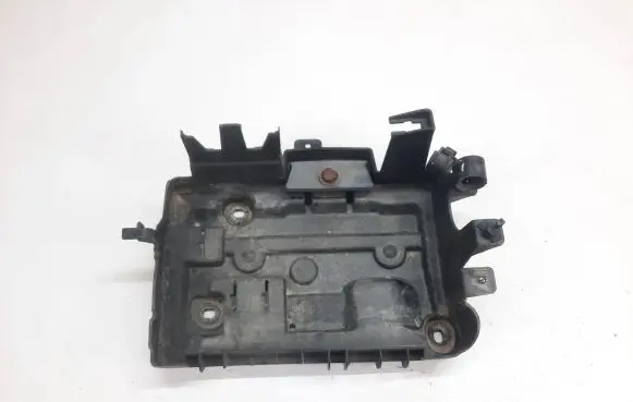 Opel Corsa D Battery box tray cover/lid 13235642