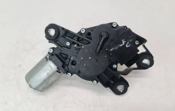 Volkswagen Golf V Wiper motor 1K6955711B 0390201800