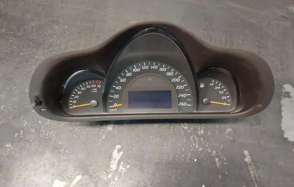 Mercedes-Benz C W203 Speedometer (instrument cluster) A2035408111