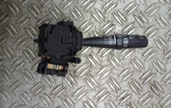 Toyota Corolla Verso AR10 Wiper control stalk 173654