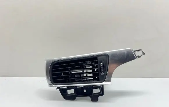 Audi A6 S6 C7 4G Dashboard side air vent grill/cover trim 4G2820902 9026100