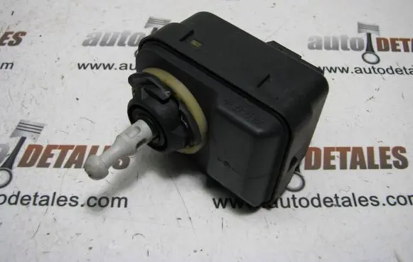 Nissan Note (E11) Headlight level adjustment motor 