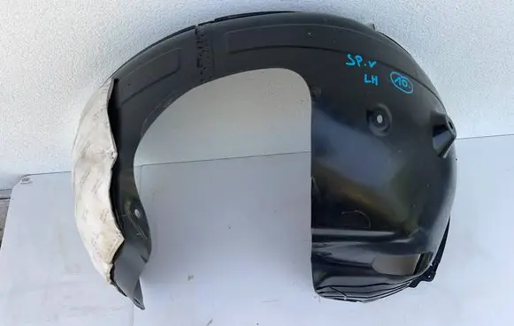 KIA Sportage Front wheel arch liner splash guards 86811R2500