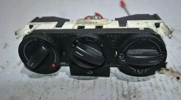 Volkswagen Fox Climate control unit 6Q0819045T