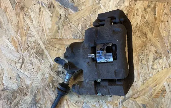 Fiat Punto (188) Front brake caliper