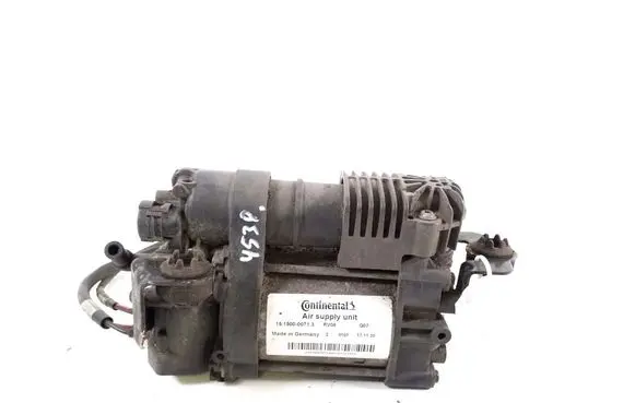 Volvo XC60 Air suspension compressor/pump 15150000713