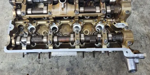 BMW 5 E60 E61 Engine head 